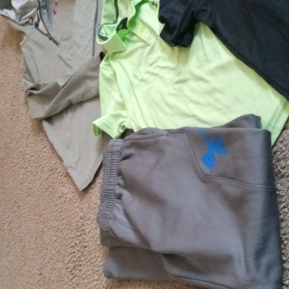 👕Under Armour Bundle - Picture 5 of 6